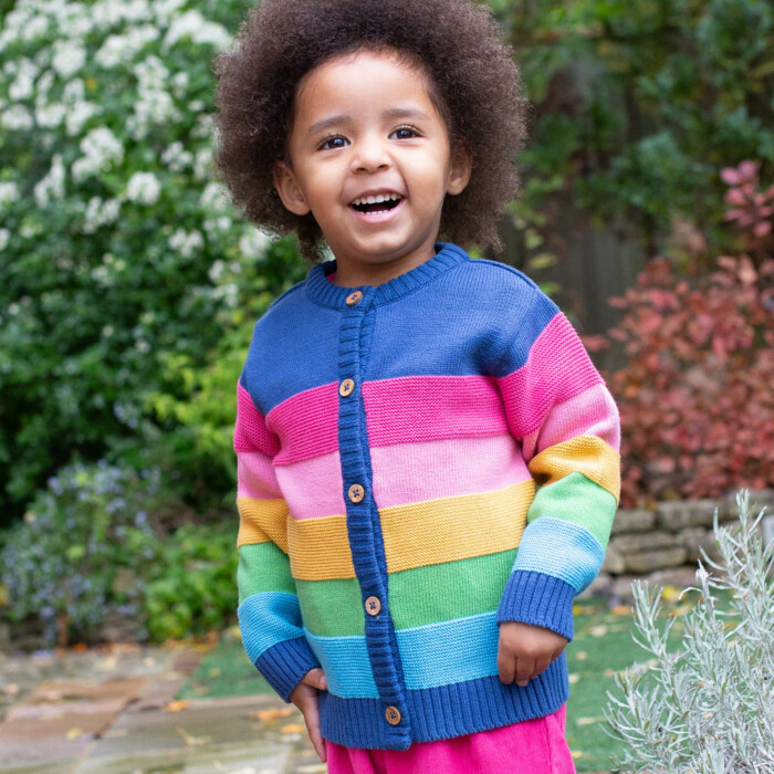 Kite-Strickjacke-regenbogen-c